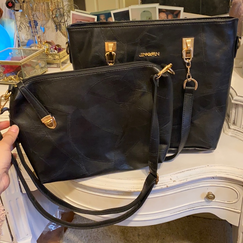 Bundle of 2 black bags with handles/crossbody